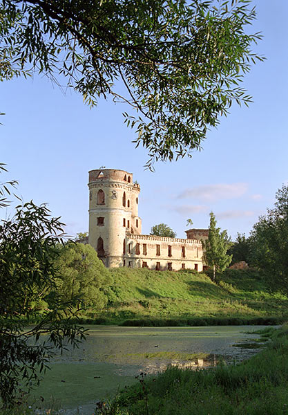 Castle and Slavjanka river - Bip Castle