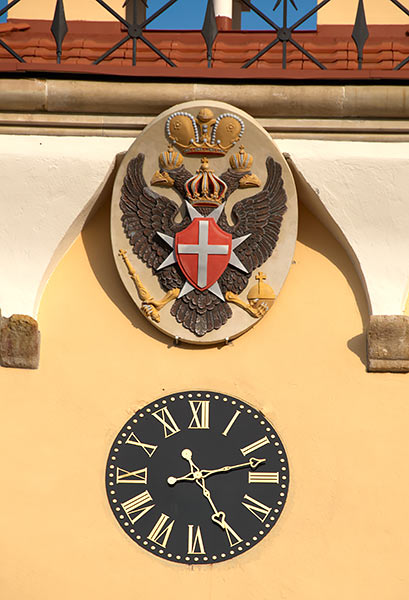Hours and coat of arms - Bip Castle