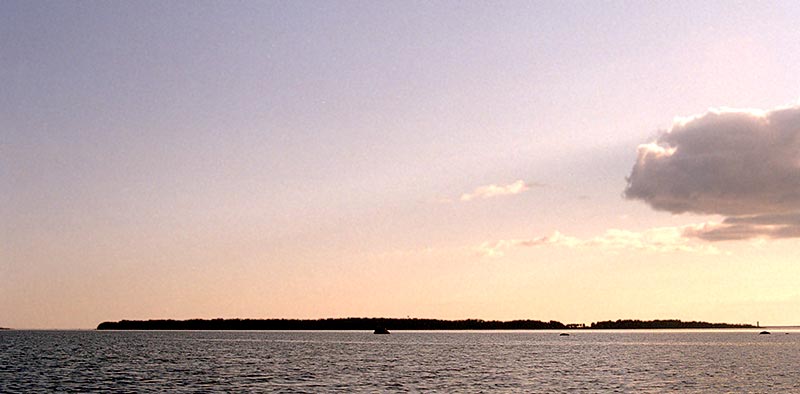 #46 - Sun down over the Tuppurasaari (Vikrevoy) island
