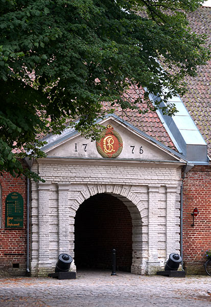 #8 - Tøihuset - или еще старый склад