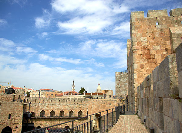 Wall walk - Jerusalem
