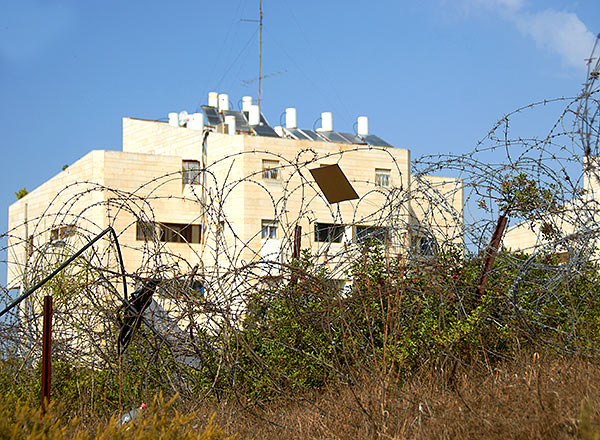 Old barbed wire - Jerusalem