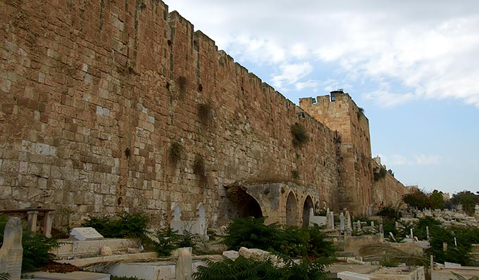 Jerusalem fortress walls