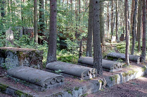 Cemetery wood - KaUR
