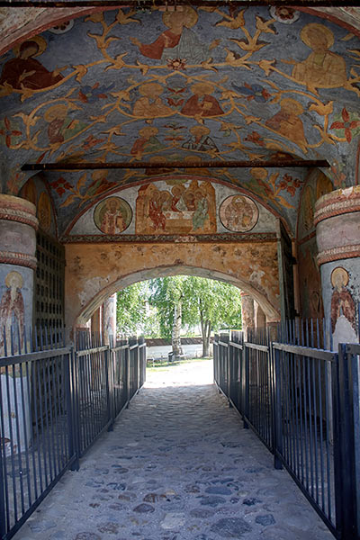 #18 - The main passage to the monastery