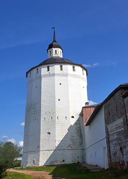 #28 - Belozerskaya Tower (1667) of the New Town