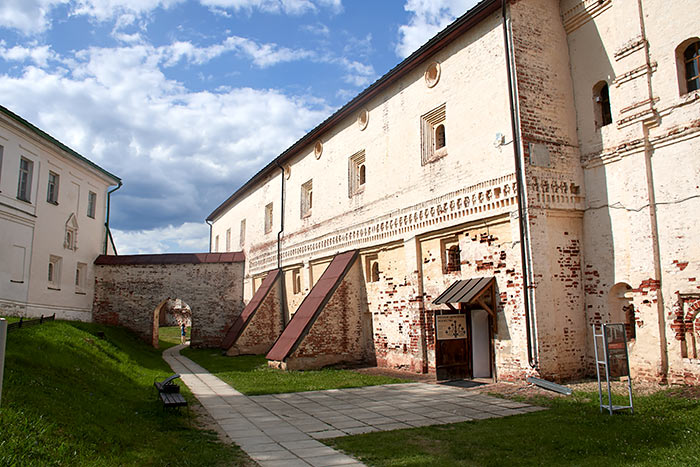 #49 - Monastery back streets