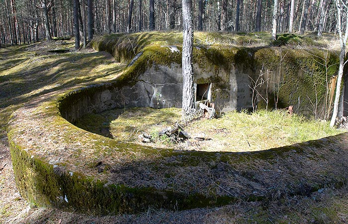 Anti-storm gun emplacement - Fort Krasnaya Gorka