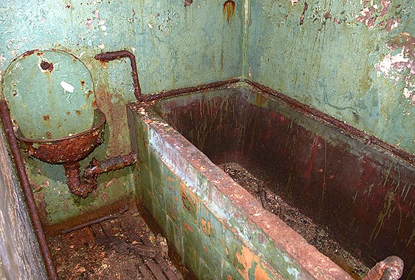 Bathroom - Fort Krasnaya Gorka