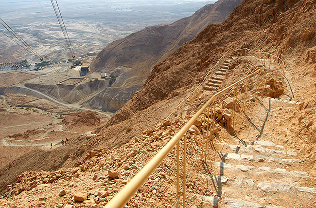 Snake trail in it's upper part - Masada
