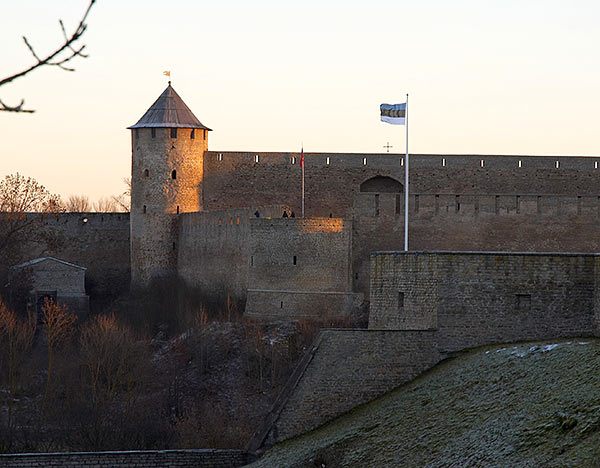 Ivangorod fortress and Estonian flag - Narva