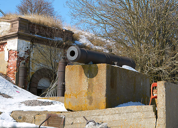 Antique gun - Northern Forts