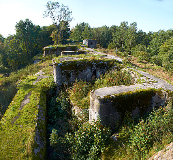 Central Battery - view from the firepost to the south - Southern Forts