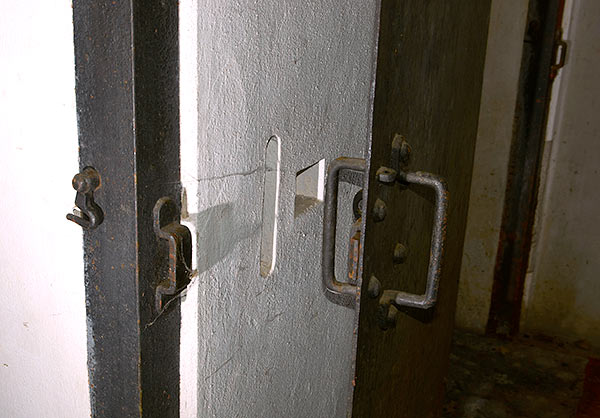 Doorhandle - Southern Forts