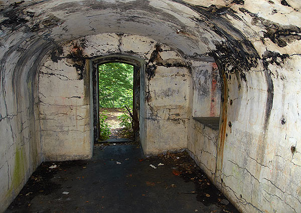 Inside of the battery travers - Southern Forts