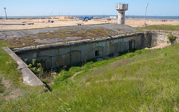 Rearside of the battery - Southern Forts