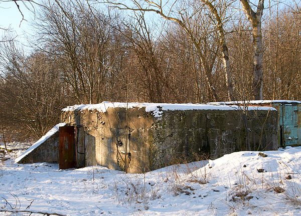 Old concrete bunker - Southern Forts