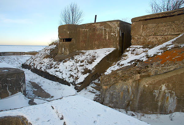 Fire post of 45 mm battery - Southern Forts