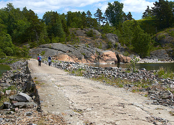 The dam between islands - Sveaborg