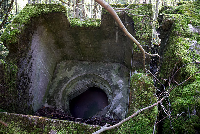 MG emplacement 