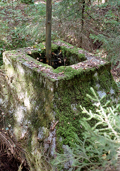 Concrete well